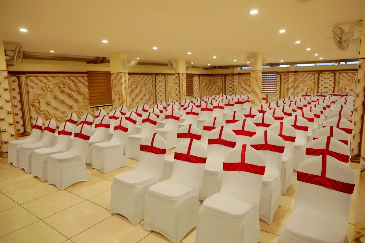Marza Inn Калпетта Екстер'єр фото