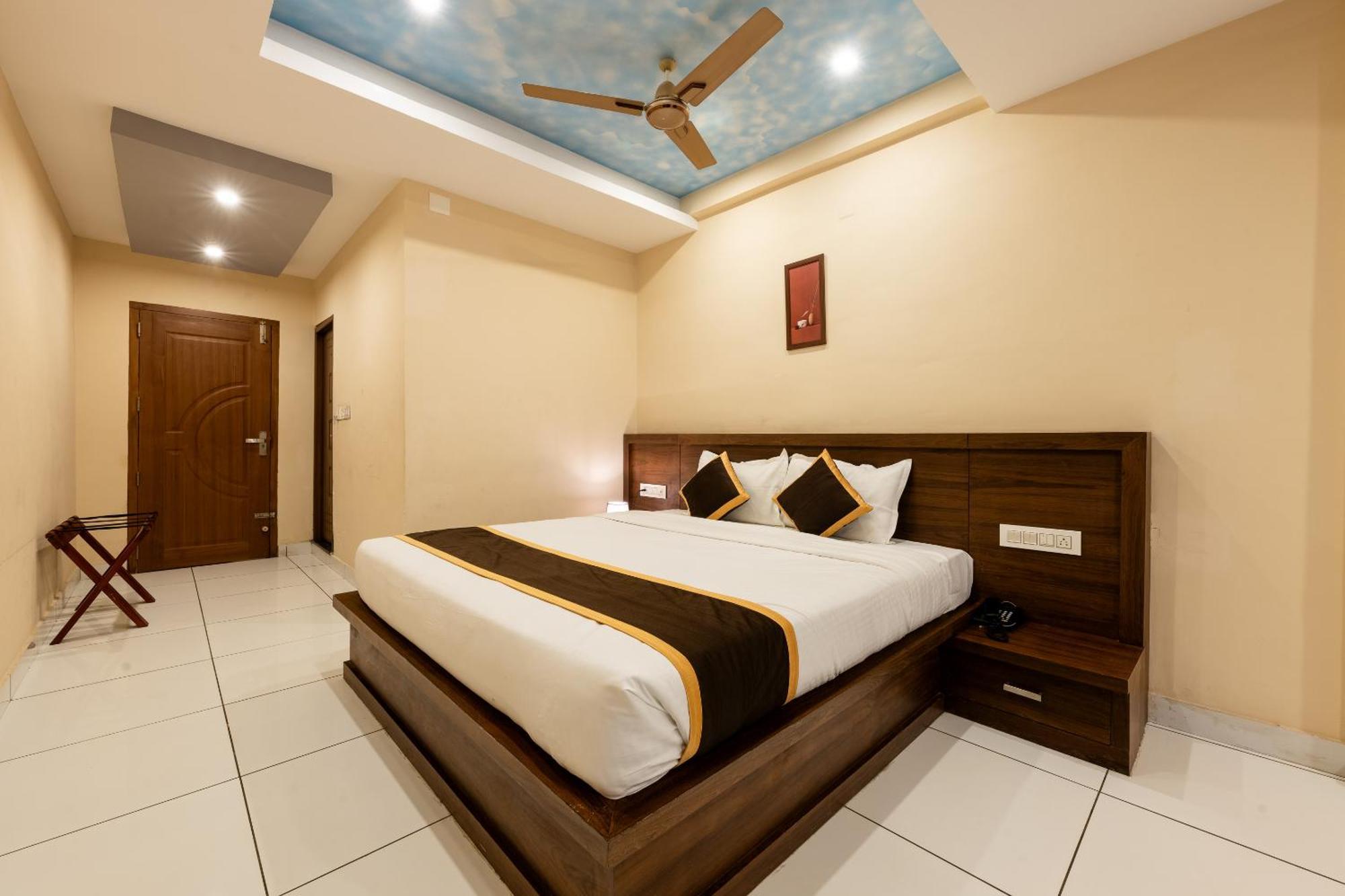 Marza Inn Калпетта Екстер'єр фото